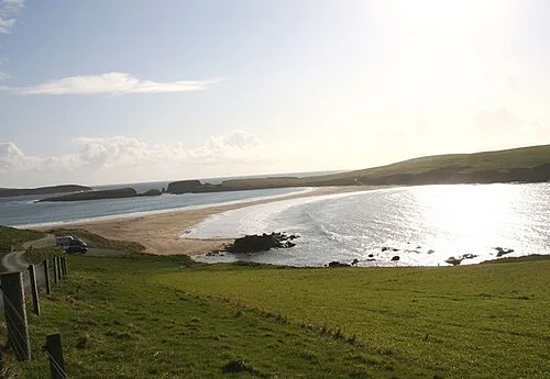 St Ninian’s Isle tombolo seen from the grassy mainland approach